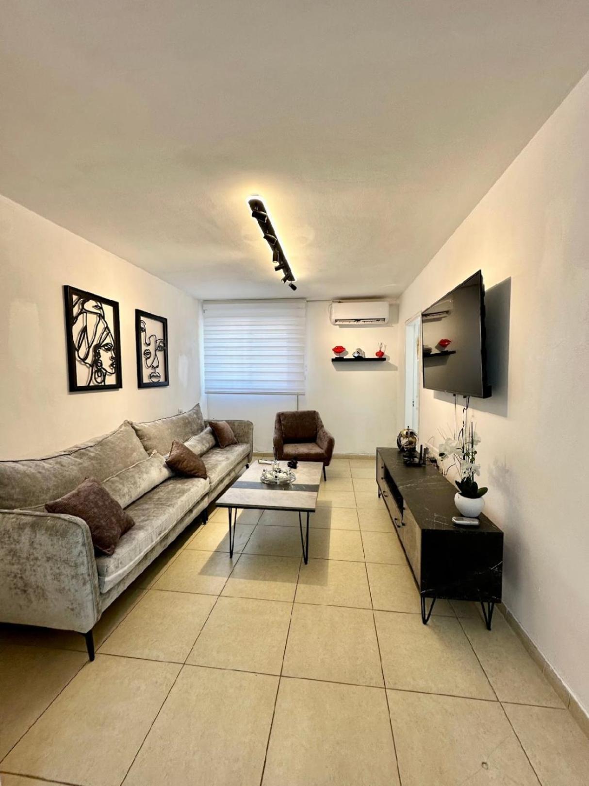 שבטי ישראל - דירת בוטיק Apartment Haifa Exterior foto